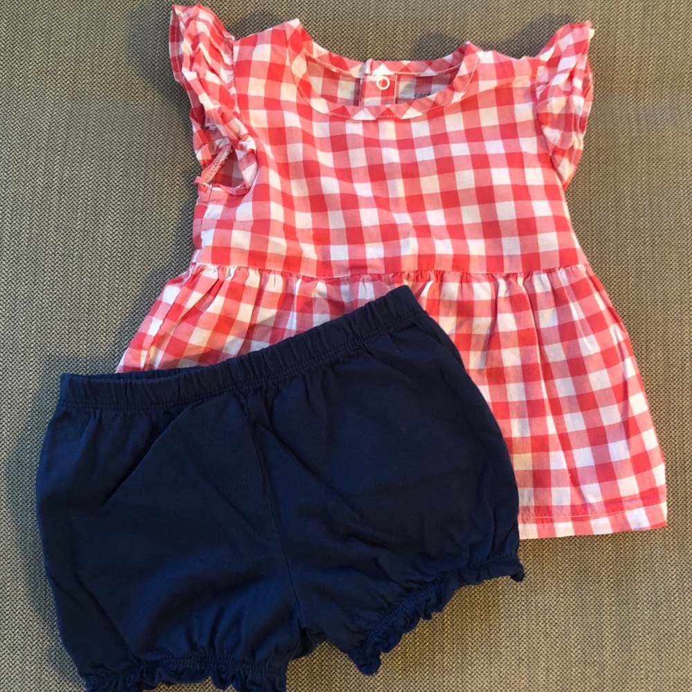 ✨Carter’s 2-piece set✨